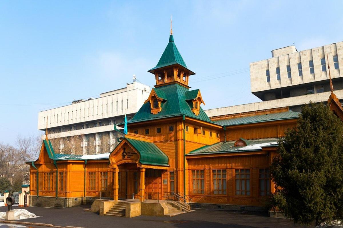 Nadezhda Apartments On Gogol Street 117 Almaty Extérieur photo